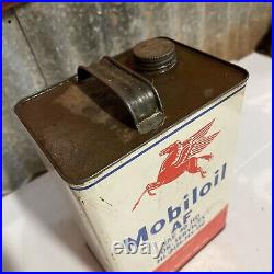 Mobiloil AF Vacuum 1 Gallon Vintage Mobil Oil Tin
