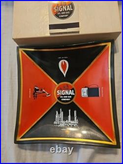 Very scarce Vintage Signal Oil Gas advertising glass ashtray Matches. New in box