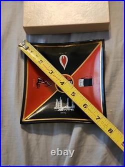 Very scarce Vintage Signal Oil Gas advertising glass ashtray Matches. New in box
