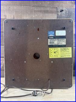 Vintage 16 Quaker State Motor Oil Advertising Lighted Wall Clock