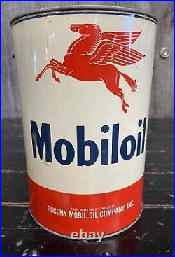 Vintage 5 Qt MobilOil Motor Oil Tin Can Gas Service Station Pegasus Advertising
