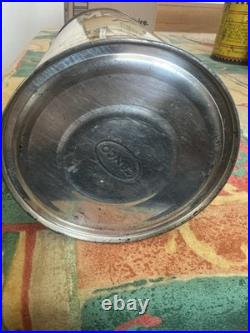 Vintage Canadian Monarch 1 Imperial Quart Motor Oil Can