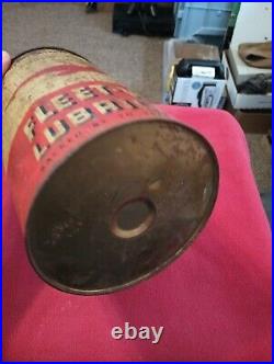 Vintage Fleet Wing 5 Pound Oil Can Lubricants Gas Oil Advertising Uncleaned