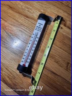 Vintage Illinois Oil Products Thermometer Rock Island Advertisement Hanging