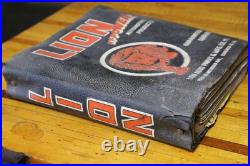 Vintage Lion Motor Oil Automotive Parts Catalog book manual Gas oil advertising Vintage Lion Motor Oil Automotive Parts Catalog book manual Gas oil advertising