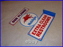 Vintage Mobil Mobilgas Clean Restrooms Pegasus 12 X10 Gasoline Oil Flange Sign