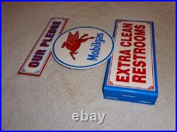Vintage Mobil Mobilgas Clean Restrooms Pegasus 12 X10 Gasoline Oil Flange Sign