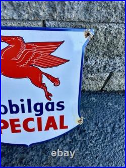 Vintage Mobil Sign Pegasus Mobilgas Gas Motor Oil Pump Service Porcelain Sign