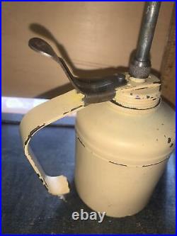 Vintage Oil Can Oiler Long Reach Machinest Oiler 9 Inch Thumb Pump Action