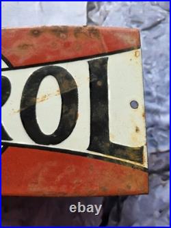 Vintage Wakefield Castrol Motor Oil Porcelain Sign 16×6